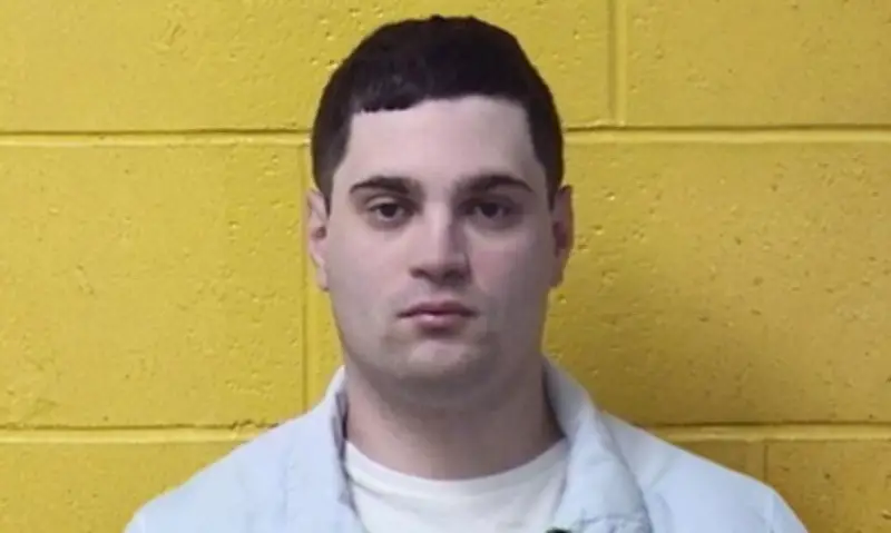 Mối Hận Tình Đơn Phương Dẫn Đến Án Mạng: Đồng Nghiệp Bắn Chết Nữ Quản Lý