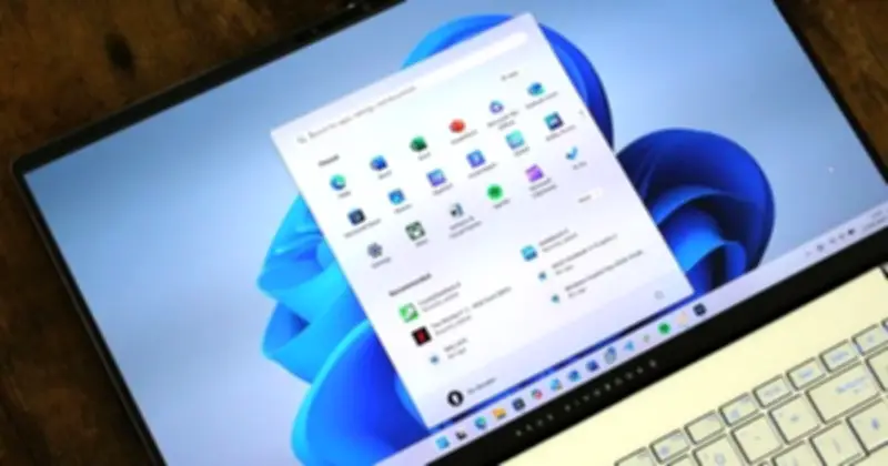 Microsoft 'hồi sinh' tính năng di chuyển thanh taskbar trên Windows 11 sau làn sóng chỉ trích