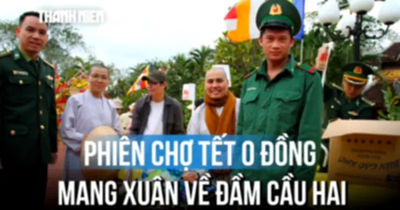 Bộ đội, công an hỗ trợ dân đi chợ phiên Tết 0 đồng tại vùng đầm phá Cầu Hai