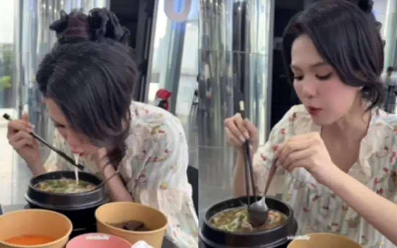 Món ăn khiến Ngọc Trinh mê mẩn, bất chấp vòng eo 56cm