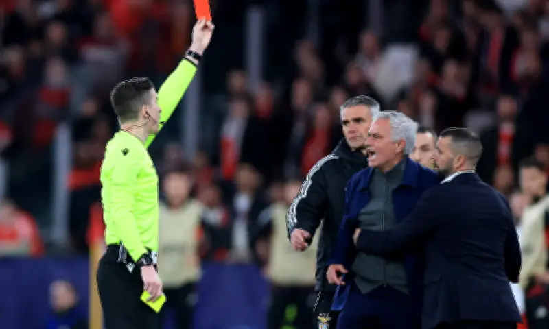 Mourinho có thực sự đã hết thời đỉnh cao sau chuỗi thành tích đáng lo ngại?