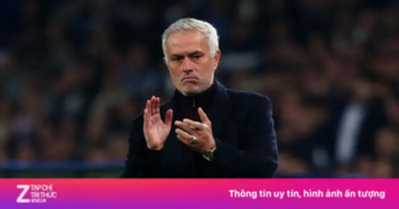 Mourinho sắp rời Benfica để dẫn dắt đội tuyển Bồ Đào Nha, tái hợp Ronaldo?