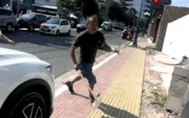 Mâu thuẫn đậu xe ở Vũng Tàu dẫn đến ẩu đả, 3 người bị triệu tập làm việc