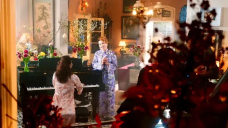 MV 'Hà Nội Những Sắc Hoa Mùa Xuân': Bức Họa Âm Thanh Về Tết Và Ký Ức