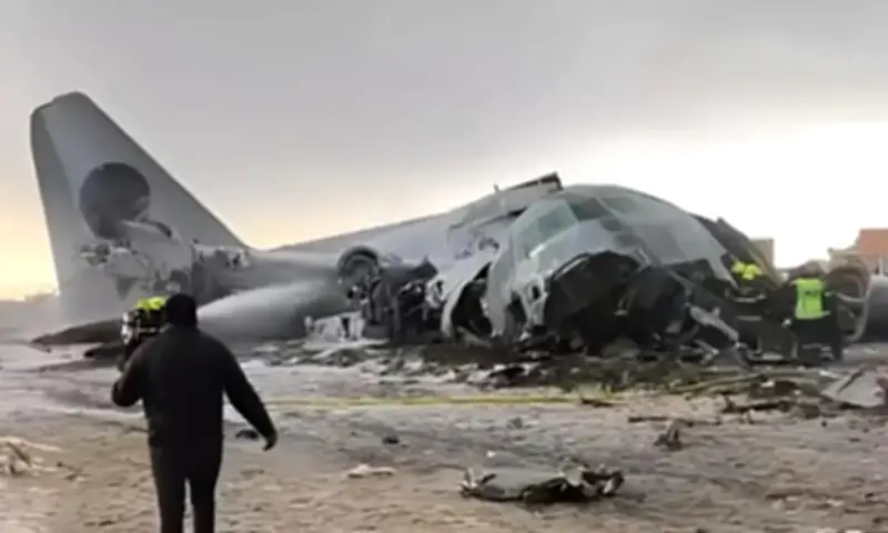 Máy bay chở tiền của Bolivia gặp nạn, 15 người thiệt mạng khi trượt đường băng