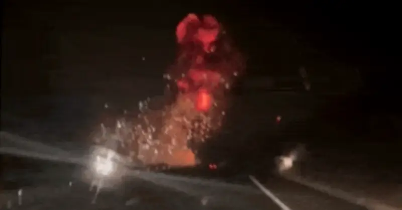 Máy Bay F-16 Thổ Nhĩ Kỳ Rơi Trên Cao Tốc, Phi Công Thiệt Mạng