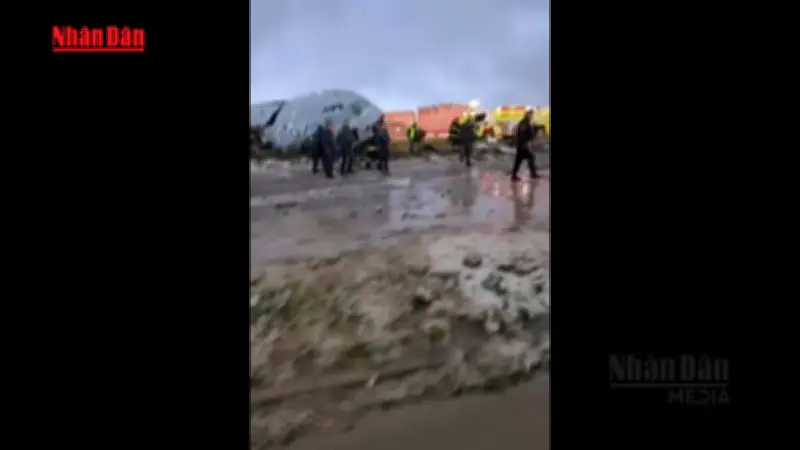 Máy bay quân sự Bolivia rơi khi chở tiền, 15 người thiệt mạng