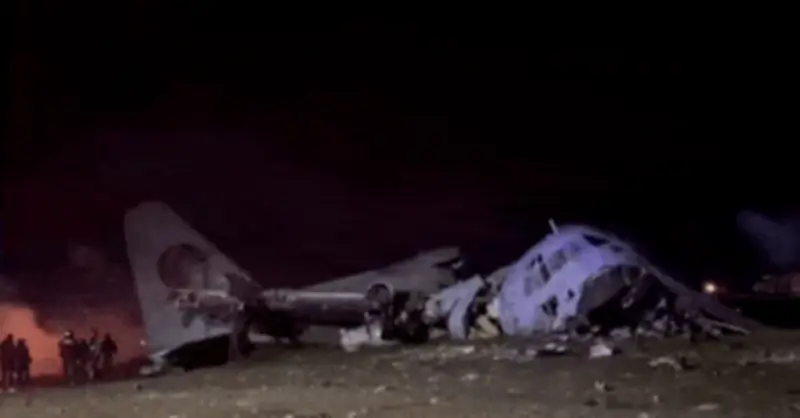 Máy Bay Vận Tải Quân Sự Bolivia Chở Tiền Gặp Nạn, Ít Nhất 15 Người Thiệt Mạng