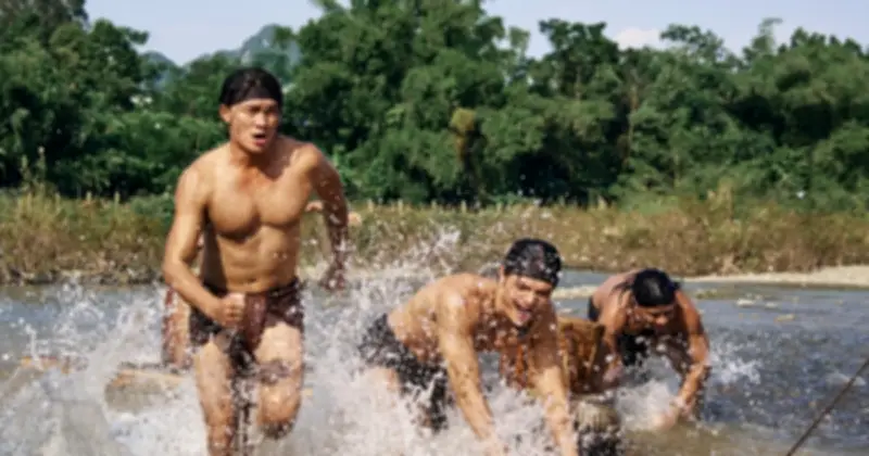 Huyền Tình Dạ Trạch: Dàn nam chính 6 múi 'đốt cháy' màn ảnh với visual cực phẩm