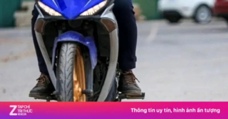Mức Phạt Cao Nhất Khi Đi Xe Máy Không Gạt Chân Chống: Có Thể Lên Tới 14 Triệu Đồng