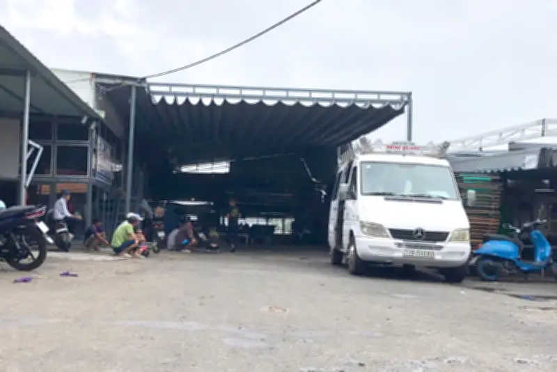 Nổ bình hơi tại kho lạnh TP HCM, một người tử vong và hai người bị thương