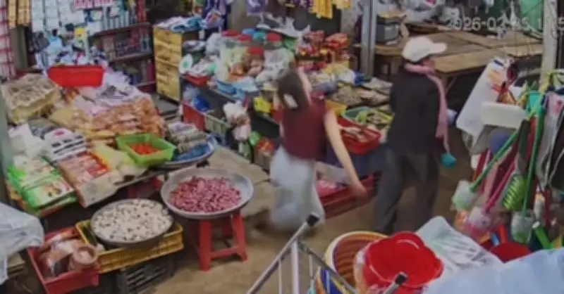 Nữ chủ quán tạp hóa ở Đắk Lắk bất ngờ ngất xỉu sau khi tiếp xúc với hai phụ nữ lạ mặt