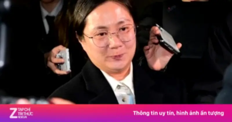 Nữ diễn viên Hàn Park Na Rae tiều tụy sau hơn 7 tiếng thẩm vấn vì cáo buộc bắt nạt