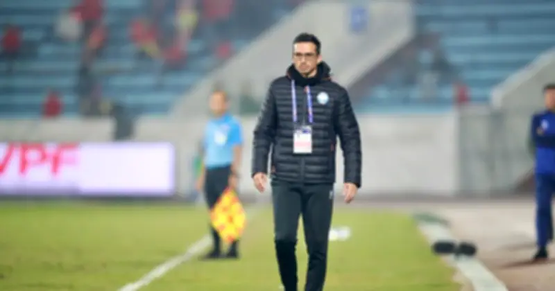 Nam Định khủng hoảng, chia tay HLV Mauro Jeronimo và đón HLV Vũ Hồng Việt trở lại