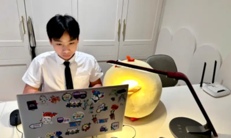 Nam sinh lớp 8 dùng AI học code, đạt á khoa học sinh giỏi Tin học Hà Nội