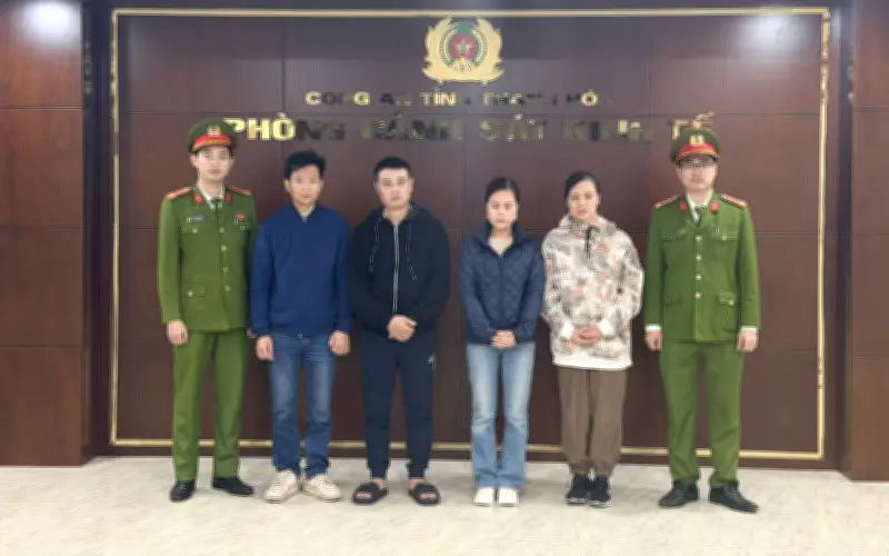 Triệt Phá Đường Dây Sản Xuất Thuốc Giả Quy Mô Toàn Quốc, Khởi Tố 26 Bị Can