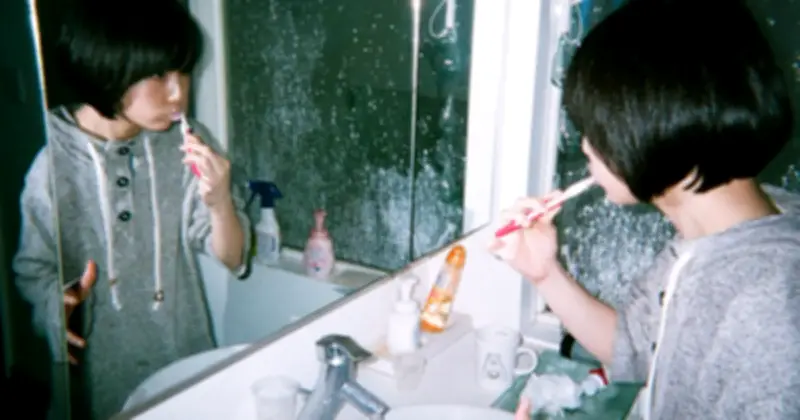 Nước ấm hay nước lạnh khi đánh răng: Bí quyết bảo vệ men răng và nướu