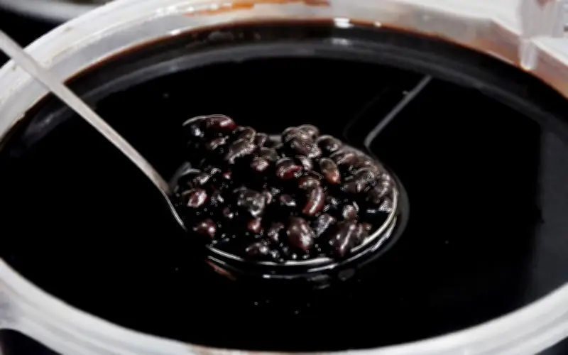 Nước Đậu Đen Rang Và Trà Xanh: Bí Quyết Giảm Cân Sau Tết Hiệu Quả