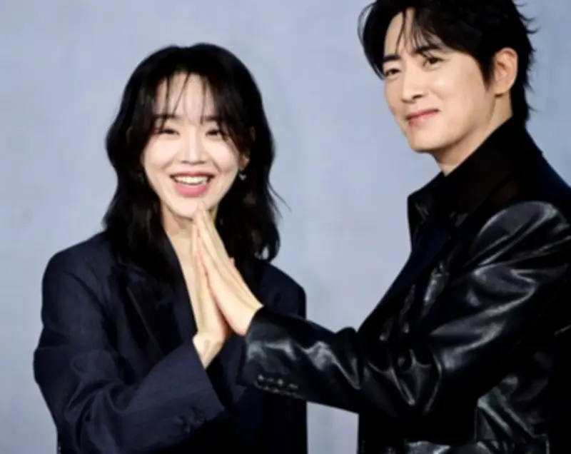 Netflix ra mắt 'Lady Doir': Shin Hye Sun và Lee Joon Hyuk tái hợp sau 8 năm