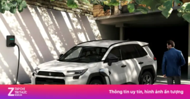 Suzuki Across thế hệ mới ra mắt: 'Bản sao' Toyota RAV4 với công nghệ hybrid cắm sạc