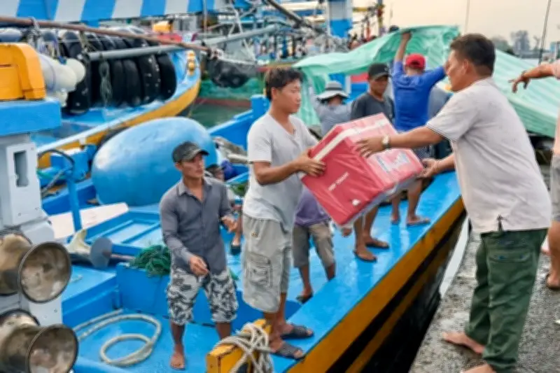 Ngư dân Phan Thiết xuất hành đầu năm, cầu mưa thuận gió hòa và mùa cá bội thu