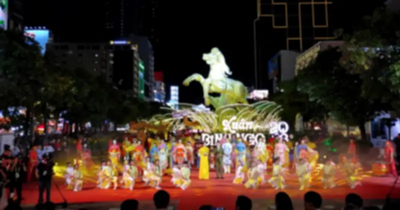 Đường Hoa Nguyễn Huệ 2026 Mở Rộng Ra Ba Tỉnh Thành, Kết Hợp Công Nghệ Hiện Đại