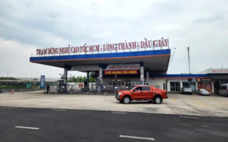 Đồng Nai đề nghị tòa án sớm giải quyết tranh chấp trạm xăng dầu trên cao tốc