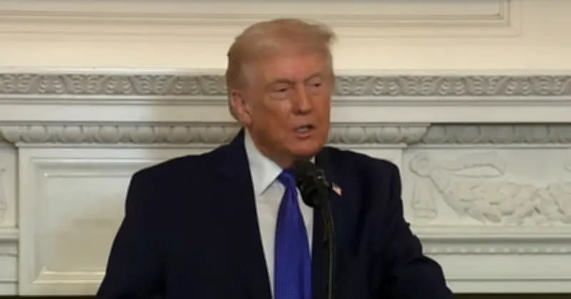 Ông Trump cân nhắc tấn công giới hạn vào Iran, Tehran kỳ vọng đối thoại