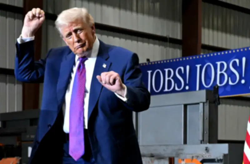 Ông Trump tiết lộ 50 triệu thùng dầu Venezuela đang vận chuyển tới Mỹ