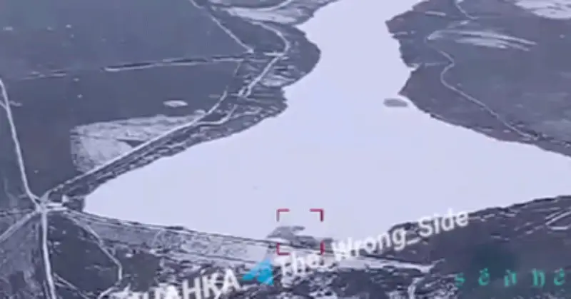 Nga công bố video không kích phá hủy đập chặn hậu cần Ukraine