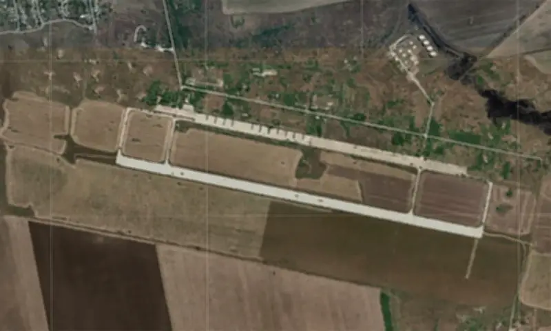 Nga nghi phóng loạt tên lửa Zircon vào căn cứ Ukraine, kèm UAV và bom lượn tấn công