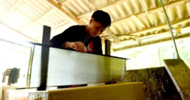 Nghề làm giấy bản Thanh Sơn: Sự nhẫn nại và tâm huyết của người Dao đỏ