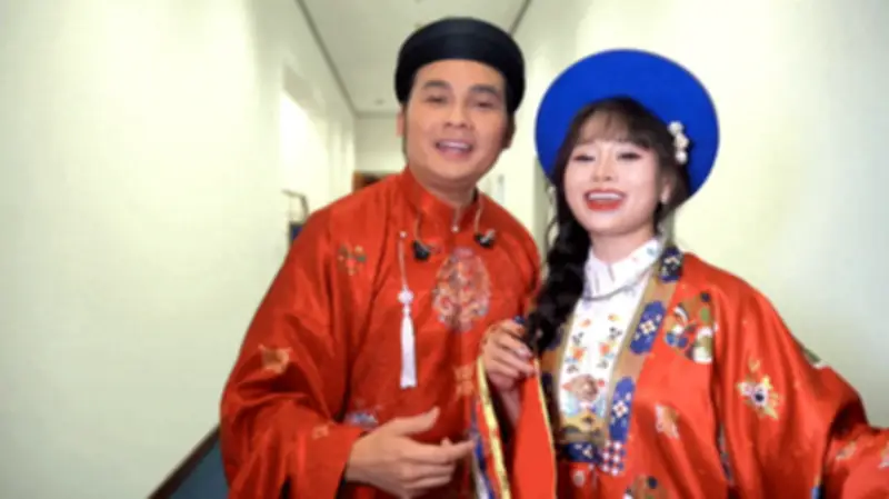 Nghệ Sĩ Việt Hát Chúc Tết Độc Giả Báo Tiền Phong Trong Không Khí Ấm Áp