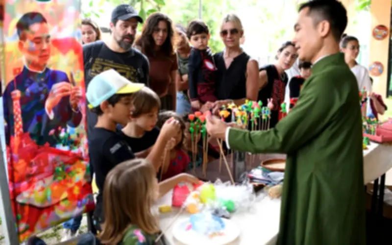 Nghề tò he: Hành trình từ bờ vực mai một đến sự hồi sinh nhờ thích nghi