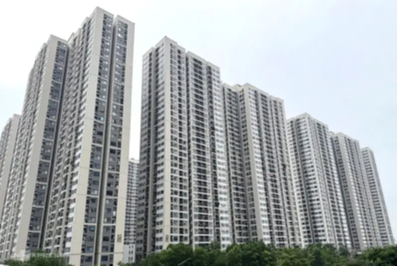 Nghịch Lý Thị Trường: Giá Nhà Mua Đình Trệ, Giá Thuê Tăng Mạnh