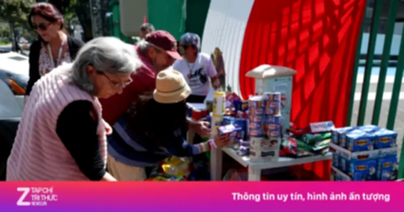 Người Dân Mexico City Gấp Rút Quyên Góp Hàng Viện Trợ Nhân Đạo Gửi Cuba