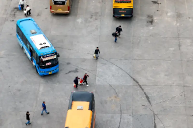 Người dân rục rịch trở lại thủ đô sau kỳ nghỉ lễ Tết Nguyên đán