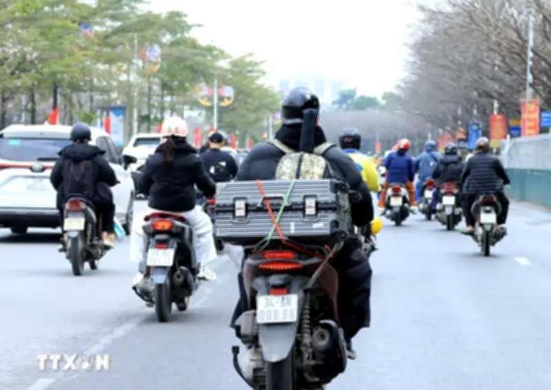 Người dân rời Hà Nội về quê đón Tết Nguyên đán 2025