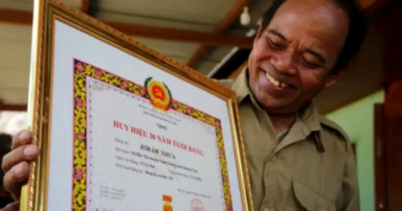 Người Lào gốc ở Đà Nẵng: Chung huyết mạch văn hóa và cống hiến cho cộng đồng