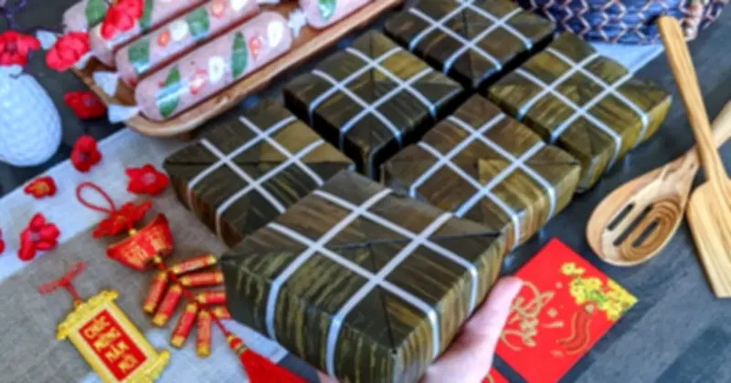 Người mẹ Việt ở Mỹ gói bánh chưng, giữ gốc văn hóa quê hương giữa tuyết trắng