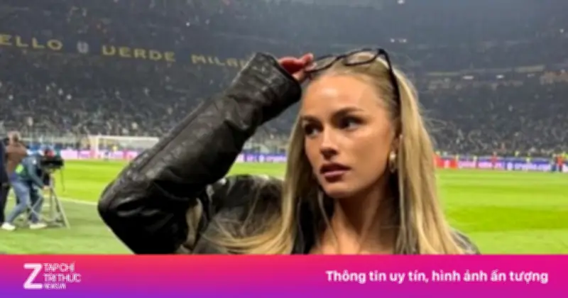 Người mẫu Thụy Điển Ebba Moberg gây sốt tại trận Inter Milan - Bodo/Glimt