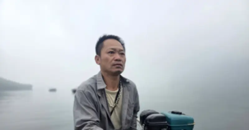 Người đàn ông 50 tuổi kể lại phút cứu 6 người trong vụ lật tàu trên hồ Thác Bà