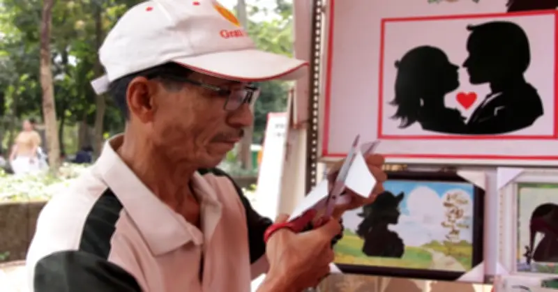 Người đàn ông giữ nghề đặc biệt ở Thảo Cầm Viên 40 năm, đón Tết cùng người lạ