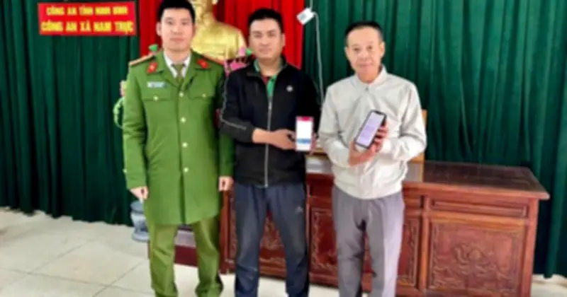 Người đàn ông Ninh Bình trả lại 50 triệu đồng nhận nhầm, nhận lời cảm ơn từ người chuyển tiền