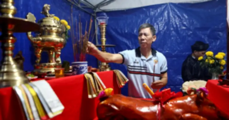 Người Quảng Nam tại TP.HCM duy trì lễ cúng xóm cầu an truyền thống dịp Tết