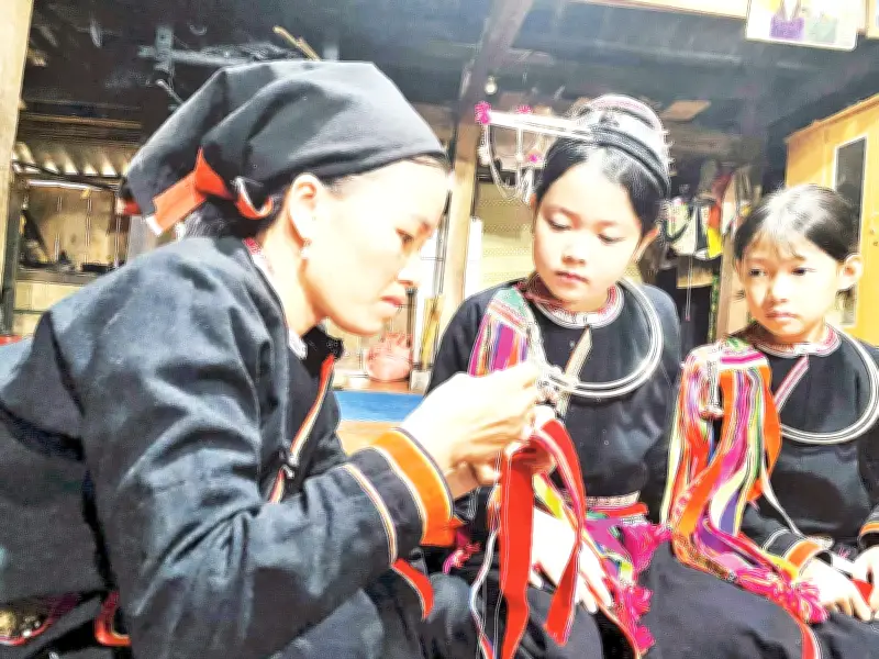 Người Sán Chỉ Bằng Thành giữ gìn văn hóa Tết độc đáo giữa đổi thay đời sống