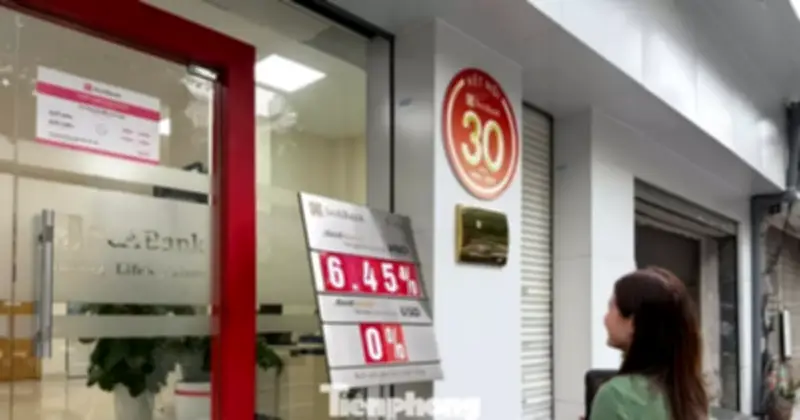 Ngân hàng đảo chiều giảm lãi suất huy động, tín hiệu thanh khoản dồi dào