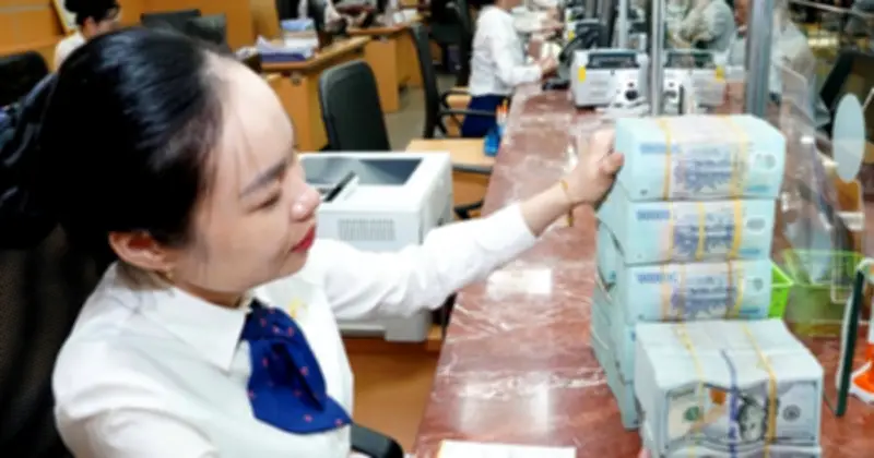 Ngân Hàng Tăng Lãi Suất Huy Động, Dự Báo Lãi Vay Sẽ Tăng Theo