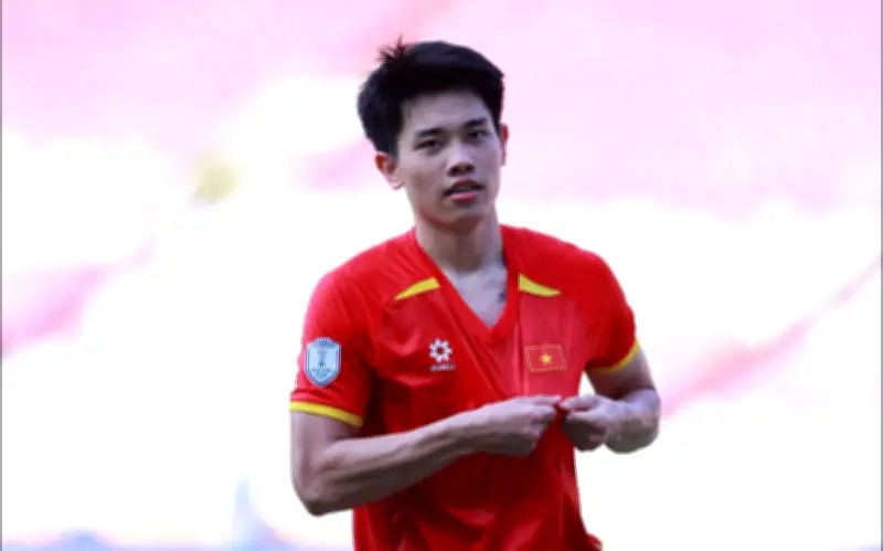 Nguyễn Đình Bắc Ghi 4 Bàn, Quyên Góp 60 Triệu Đồng Từ Trận Bóng Thiện Nguyện