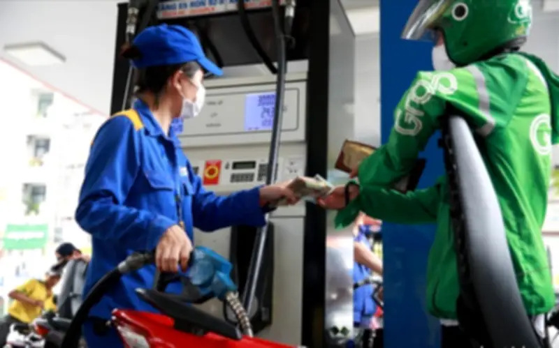 Nguồn Cung Xăng Dầu 2025 Được Đảm Bảo, 16 Thương Nhân Bị Xử Lý